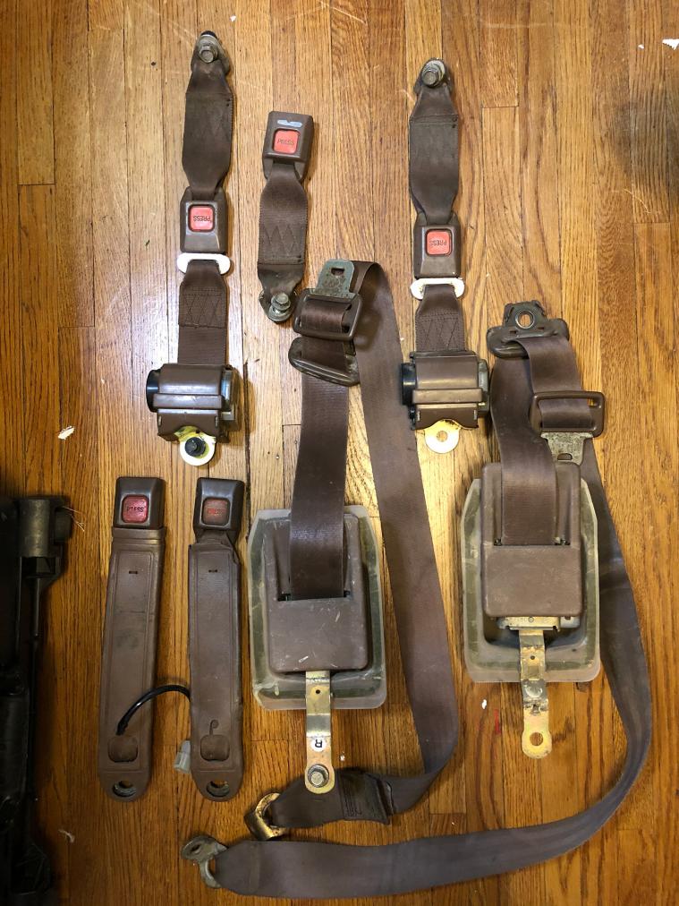 1st gen 4runner seatbelts (brown)-img_7124-jpg