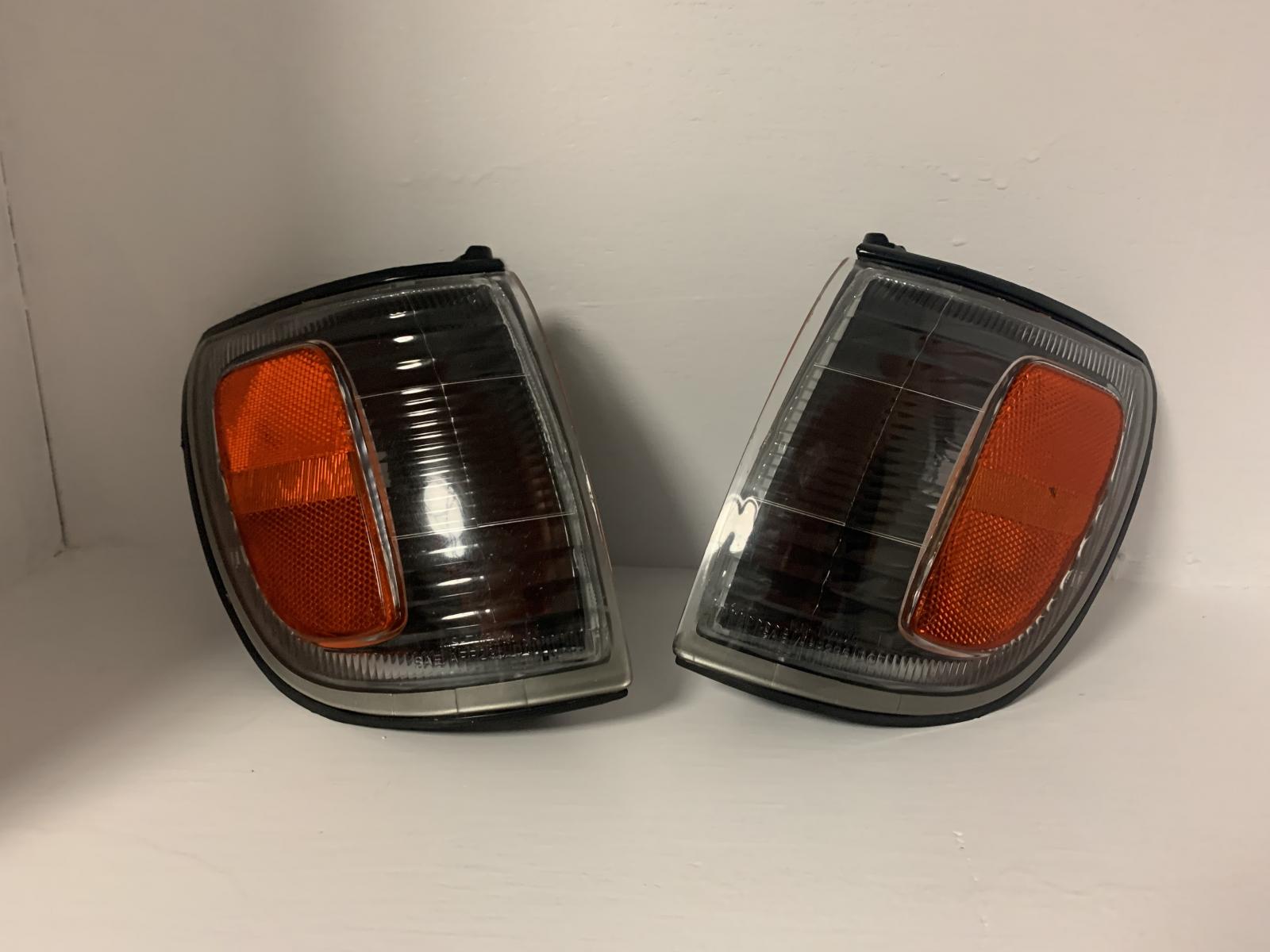 FS: 45 shipped 1996-2002 Toyota 4Runner Smoked/ Clear Lense Corner Lights 45 shipped-331fc263-f7a9-448d-aa33-9ca06657d338-jpg