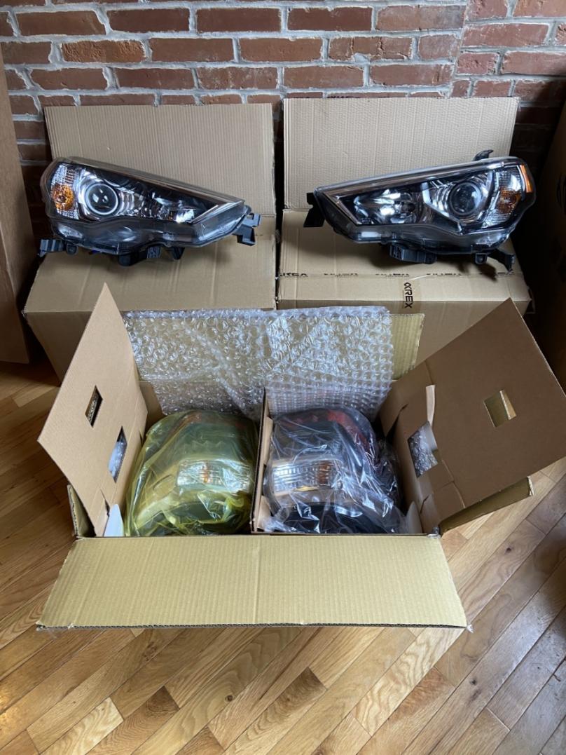 FS/T: 5th Gen ('14+) OEM headlight set, 0 St Louis MO-lights4sale-jpg