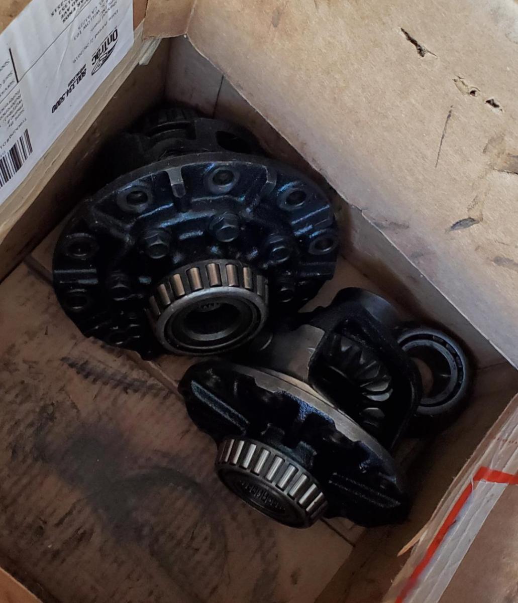 FS;3rd Gen Front and Rear Diff So Cal  alt=