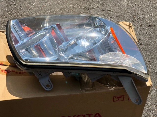 FS 2003-2005 OEM Toyota Headlights Excellent Condition Northern NJ 0 shipped-3-jpg