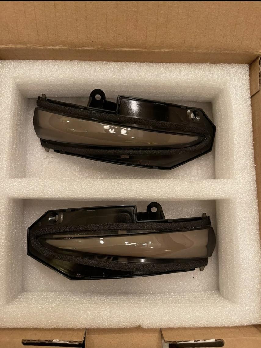 FS: 5th Gen Sequential Turn Signals (Smoked) - Prairieville, LA-e25ca1d9-5bad-4100-a083-976d7d7ddc3a-jpg