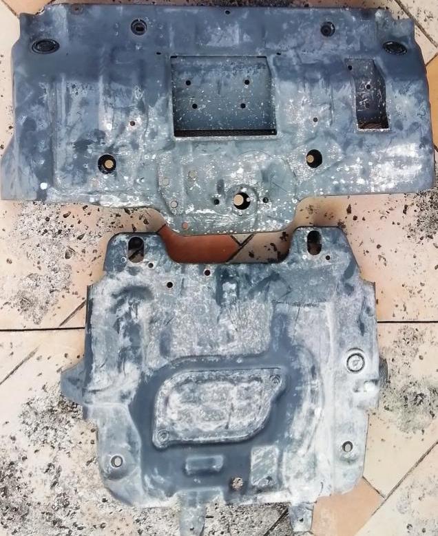 Stock engine skid plates from a '17 TRD (non-KDSS) - Miami, FL - FREE-t4r-stock-skids-20240216-jpg