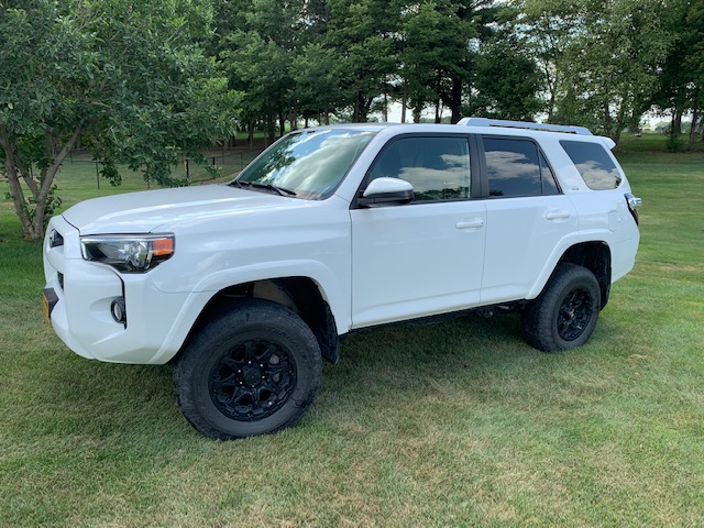 2016 4Runner SR5 w/3rd row located in eastern Iowa-4runner-side-jpeg