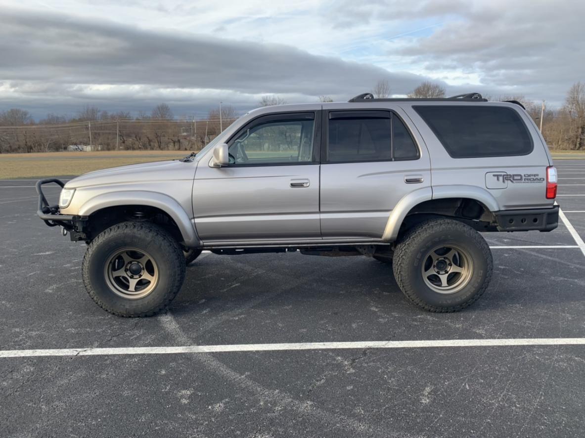 FS: 2002 4runner SR5 4wd Nicholasville, KY-47dd4434-46fb-4f90-84b1-5e8d12cd052e-jpg