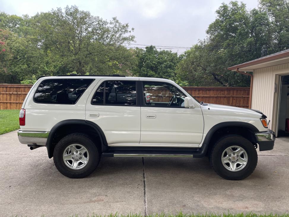 SOLD: 2000 4Runner SR5, 5-speed manual 4WD, 227K, ,500; Richardson, TX-img_3803-jpg