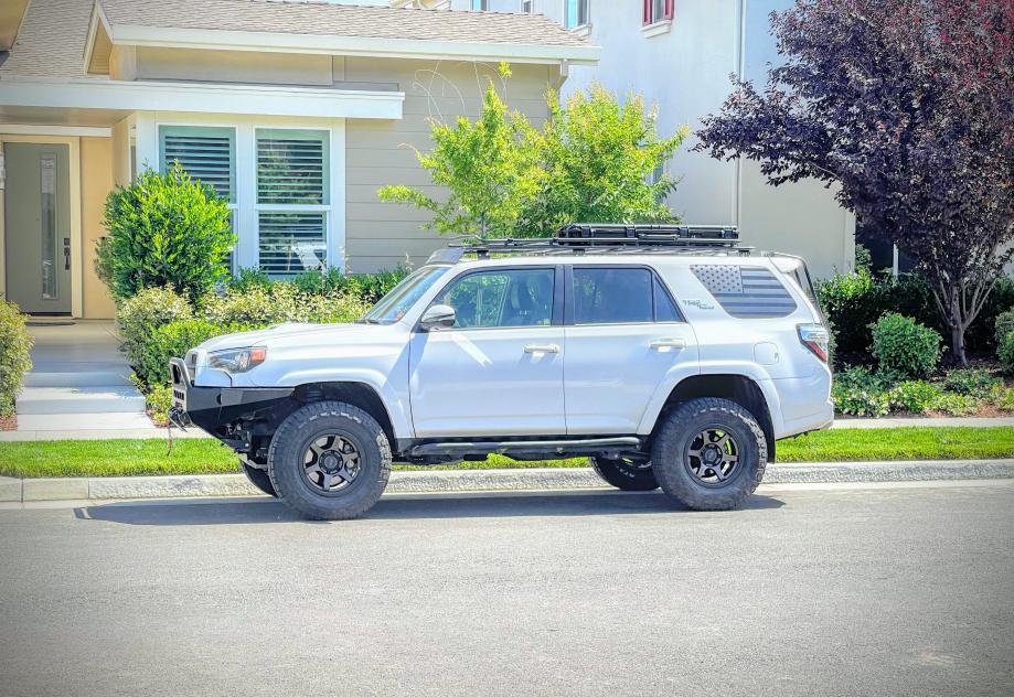 FS: 2017 4Runner TRD Off-Road Premium 4x4 White, KDSS, 26k miles! Sacramento, CA-4runner-pic-3-jpg