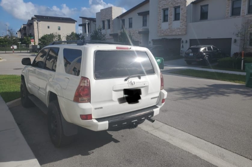 2005 4runner SR5 4wd 10.5k MIAMI, FL-whatsapp-image-2022-01-24-12-50-54-pm-3-jpeg