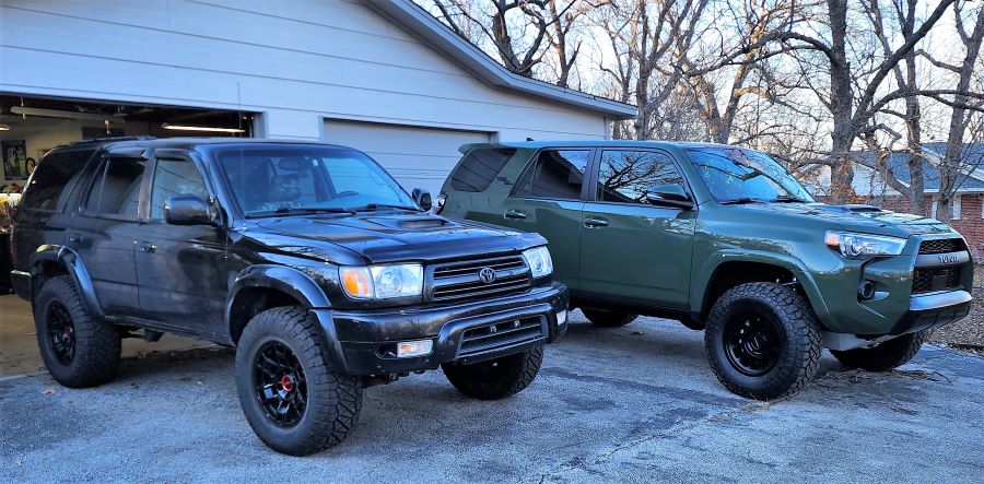 SOLD:2022 Army Green 4Runner TRD Off Road Premium+ , only 1000 miles-Oklahoma-,000-16-jpg