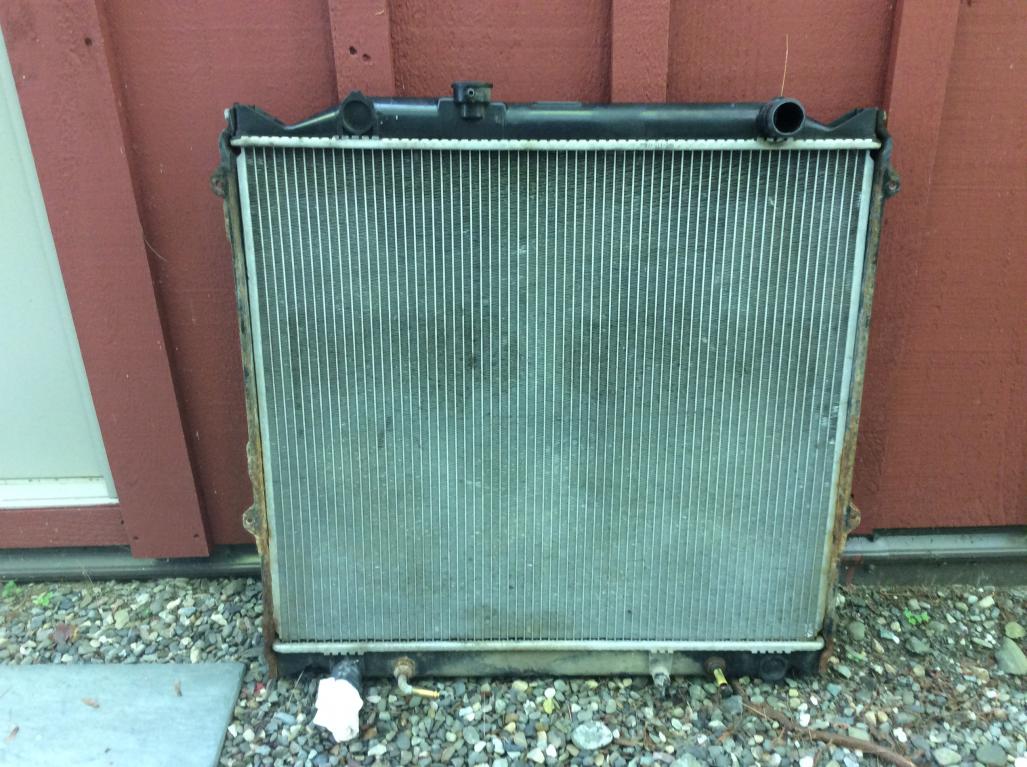 Free: 3rd Gen Used OEM Radiator-Lower Hudson Valley, NY-e06ea4db-cb44-46ed-abfa-78febb5e2989-jpg