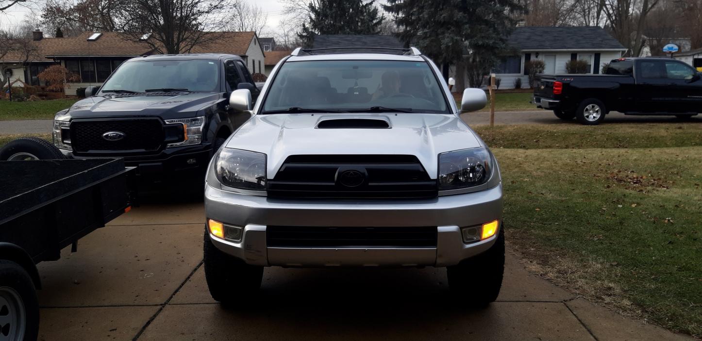 Post up your Silver 4runners....-20191226_141834-jpg