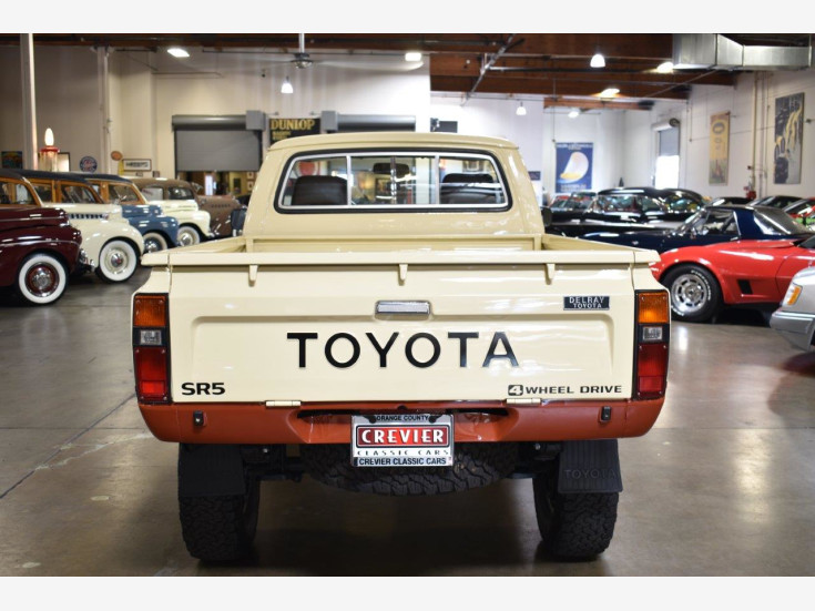 Awesome livery ideas-1983-toyota-pickup-classic-trucks-car-101276906-315de7e3ebb4b73e47e65447fa609dce-jpg