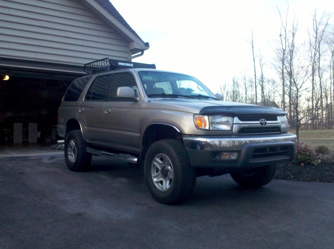 Post up your Silver 4runners....-img_20101227_162409rack-jpg