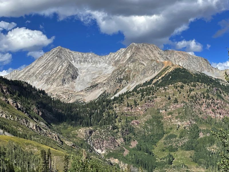 Devil's Punchbowl / Schofield Pass-lead-king-jpg