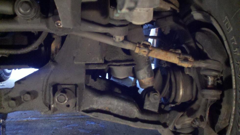 '94 4Runner Tie Rod Ends Replacement-2011-05-23_18-37-48_796-jpg