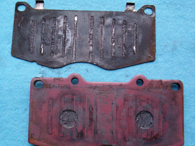 Front brake caliper &amp; pad replacement-t4rfrbr07-jpg
