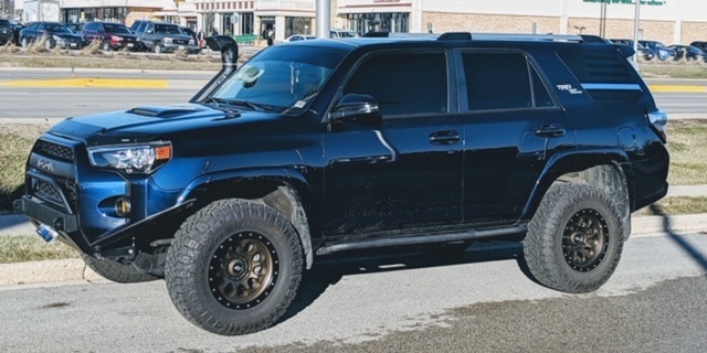 Northern Illinois 4Runner Group-truck-jpg