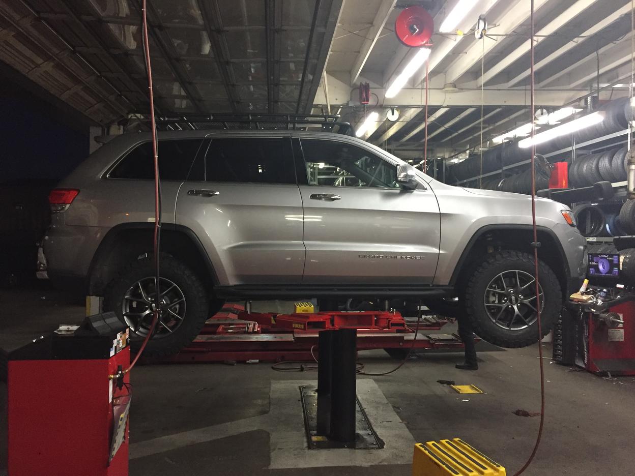 Lifted my bro's Jeep-img_0512-jpg