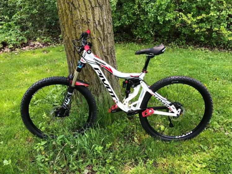 Any Mountain Bikers on Here?-pivot-jpg