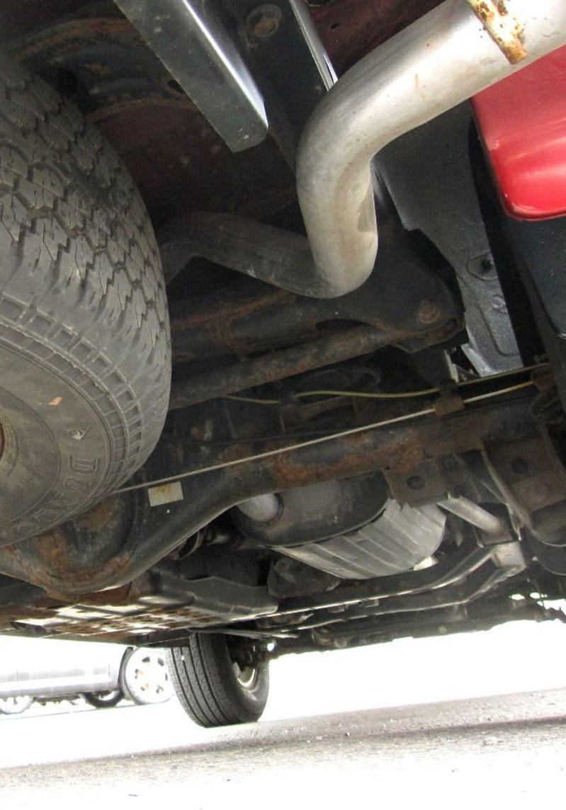 Rust on the undercarriage?-used-2002-toyota-4runner-4drsr534lautomatic4wd-13377-18250927-44-800-jpg