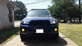 low beam and fog lights.jpg low beam and fog lights.jpg