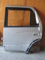 driversreardoor.jpg