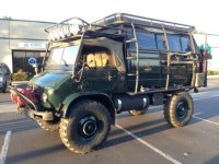 1965-Mercedes-Benz-Unimog-404-Front.jpg