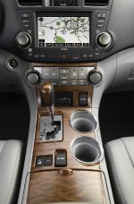 2008_highlander_limited_16146a.jpg
