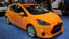 01-2015-toyota-prius-c-la-1.jpg