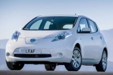 2015-nissan-leaf-front.jpg