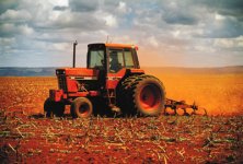 tractor.jpg