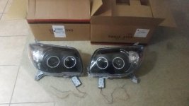 headlights2.jpg