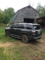 4Runner at NC barns.jpg