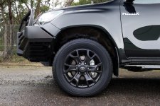 Toyota-Hilux-10.jpg