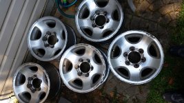 LC80 Wheels1.jpg