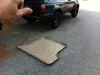 Husky Cargo Liner_02.jpg Husky Cargo Liner_02.jpg
