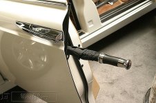 umbrellas-incorporated-into-cars-5.jpg