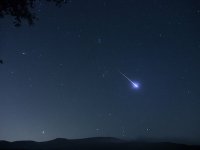 Perseid_meteor_-_13_Aug._2013-616x462.jpg