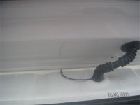 wiring loom at tailgate.jpg