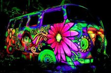hippie-hippie-bus-trippy-neon-awesome-stoner-32161.jpg