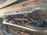 leaking gear oil.jpg
