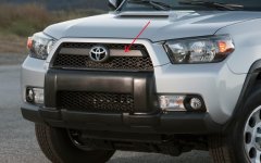 2012-Toyota-4Runner-Trail-front-grill (640x400).jpg