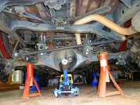 jack_stands_for_4runner_rear.jpg