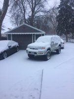 4runner snow.jpg