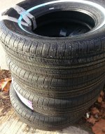 toyota_mounting_tires_01.jpg
