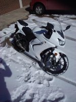 250r_in_snow_2.jpg