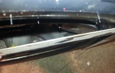 22_red_dot_next_to_valve_stem_and_ruler_on_rim_for_valve.jpg