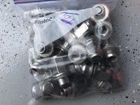 Lug nuts T4R.JPG