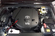 4runner v6 engine with cover 1.jpg