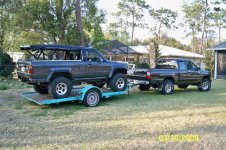 4Runner on trailer.jpg